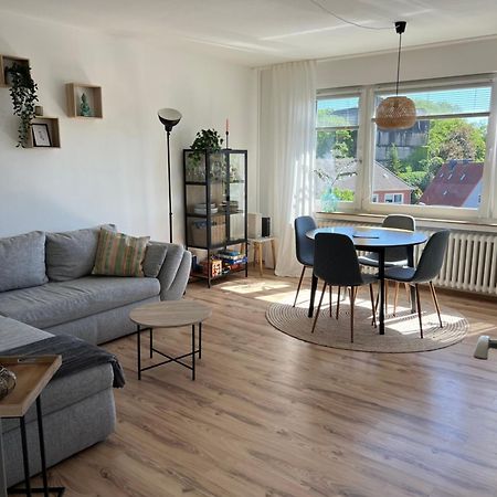 Up Wulkje21 Neu Renovierte Wohnung Mit Pkw Stellplatz Emden Bagian luar foto