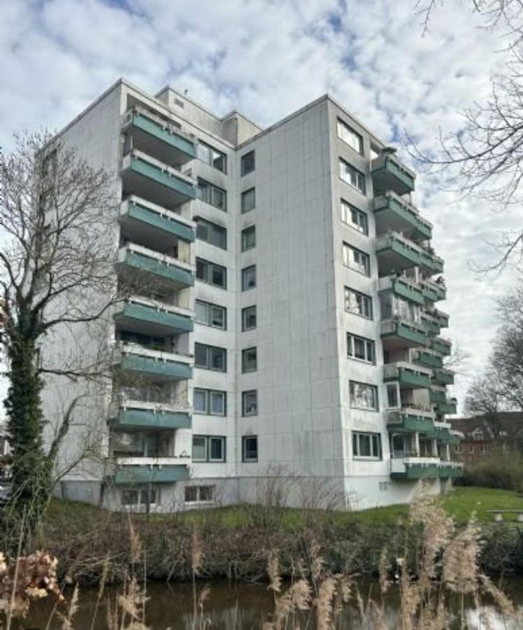 Up Wulkje21 Neu Renovierte Wohnung Mit Pkw Stellplatz Emden Bagian luar foto