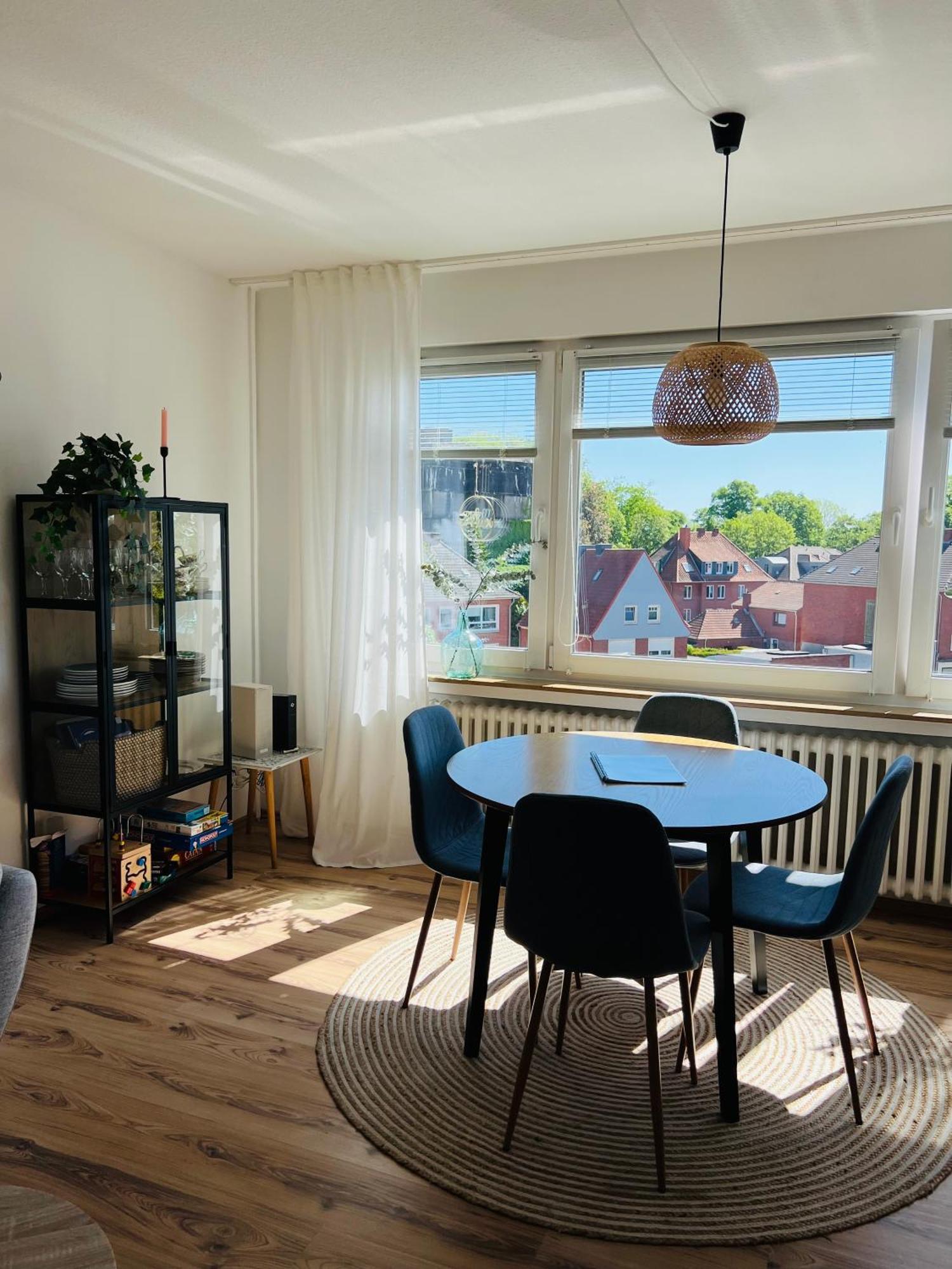 Up Wulkje21 Neu Renovierte Wohnung Mit Pkw Stellplatz Emden Bagian luar foto